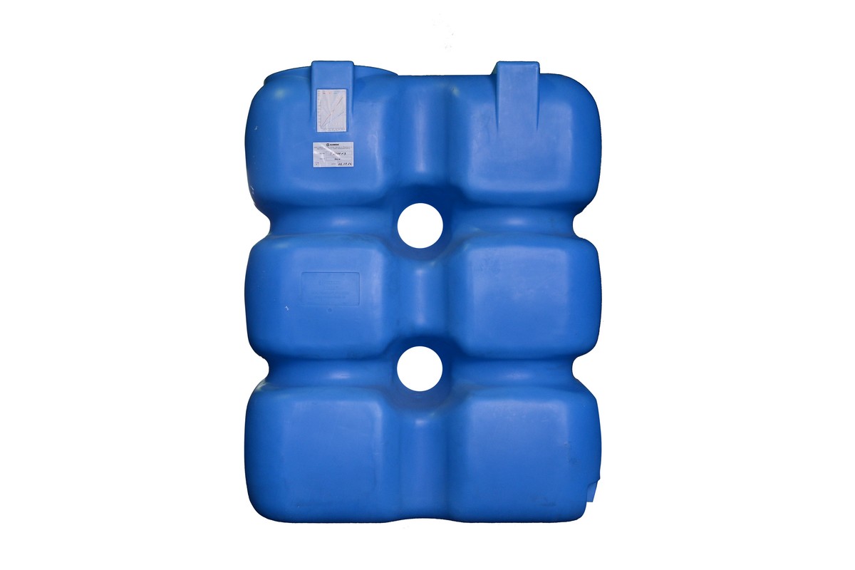 картинка Бак топливный 1000 л пластиковый (с обвязкой)